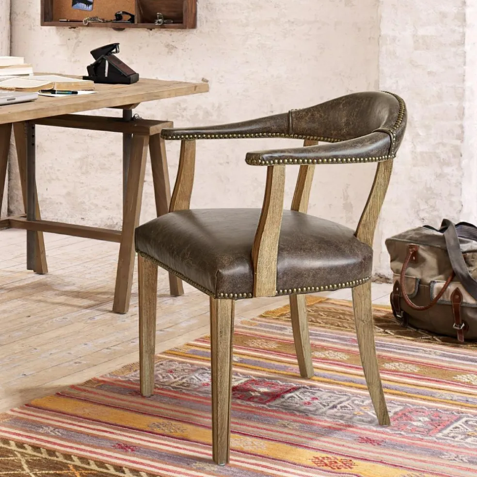 Chaise Heaton