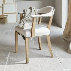 Chaise Heaton
