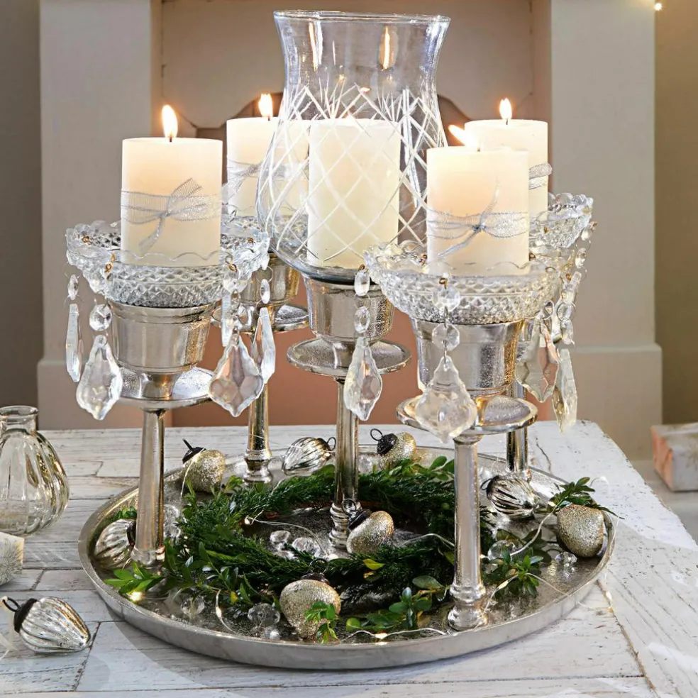 Chandelier Shaws