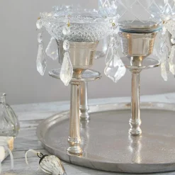 Chandelier Shaws