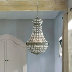Lustre Perreux