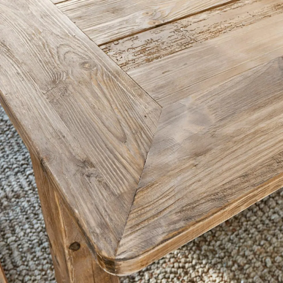 Table Amherst