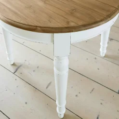 Table Pinecrest